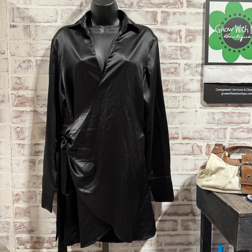 Finesse Elegant Black Women's Wrap dress women’s large